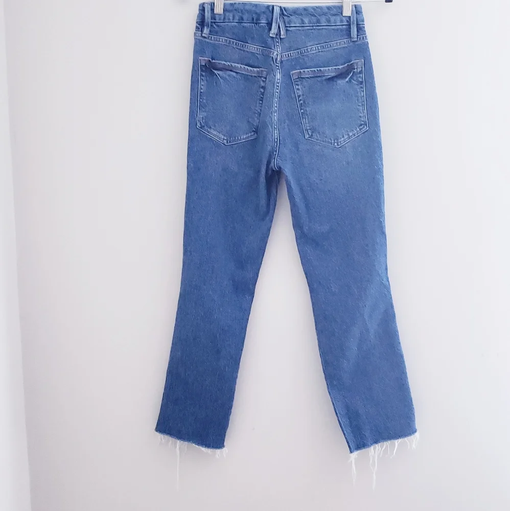 Good American High Rise Blue Jeans - Picture 4 of 7
